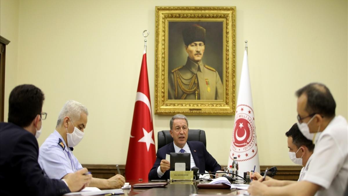 ministrul_apararii_din_turcia_hulusi_akar_videoconferinta_22122100
