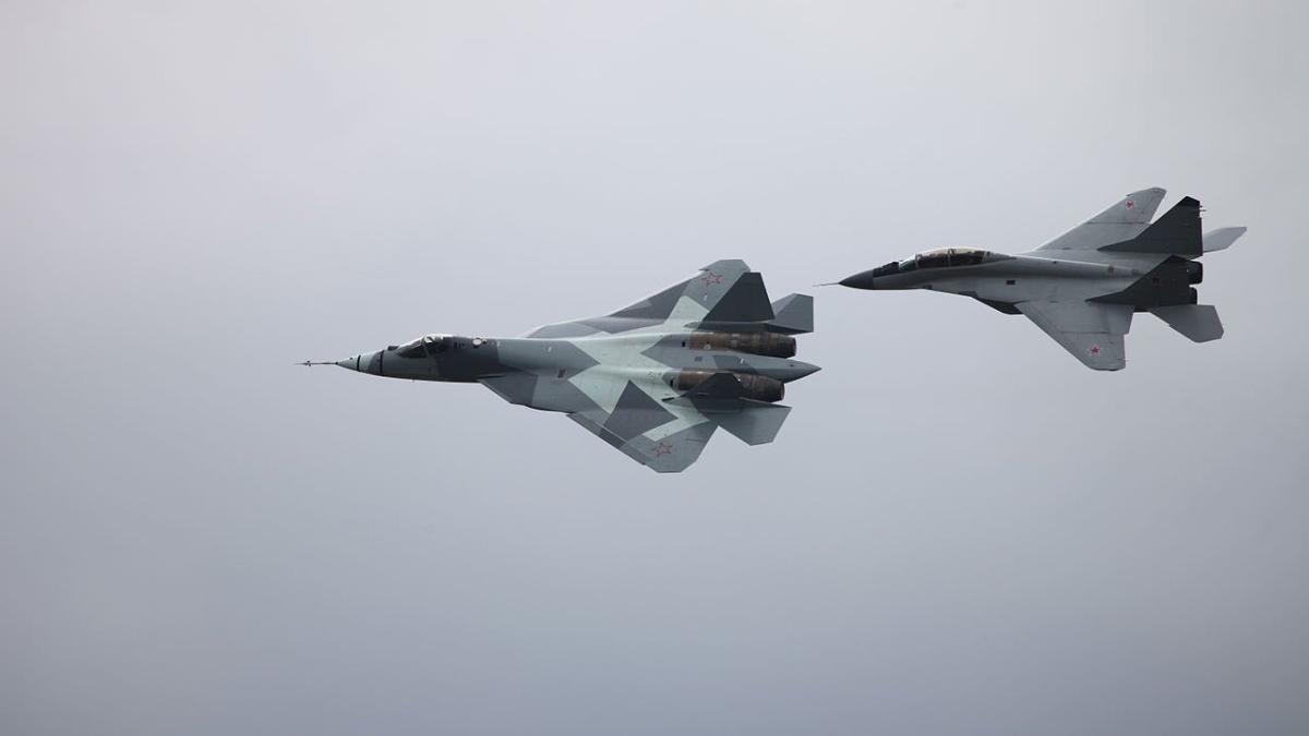 su-57-and-mig-29_74475200
