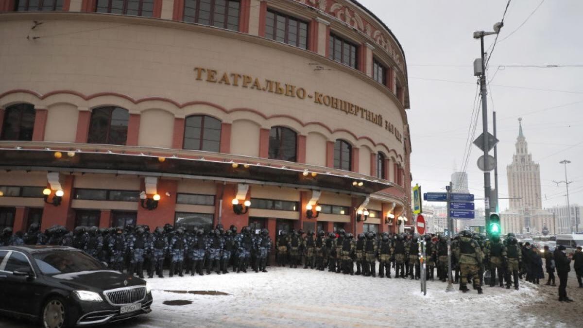 Proteste masive și mii de arestări în Rusia. Kremlinul acuză SUA de „ingerință flagrantă”