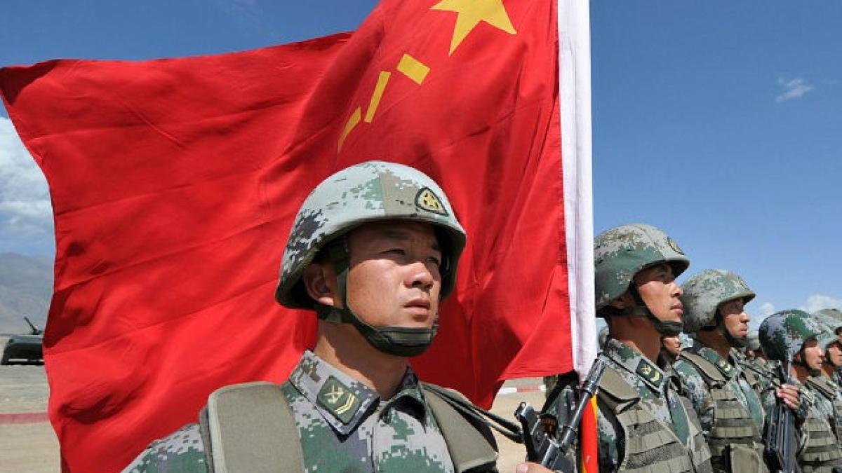 chinese-soldiers-flag-china-military_15020000
