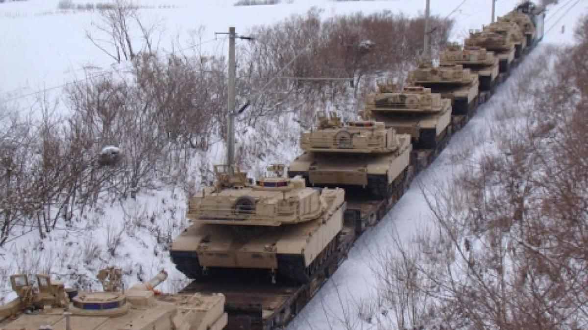 tancuri-americane-pe-tren_22248200