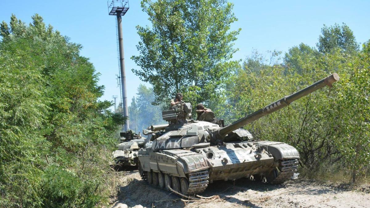 ucraina-t-64bm-bulat_75317800