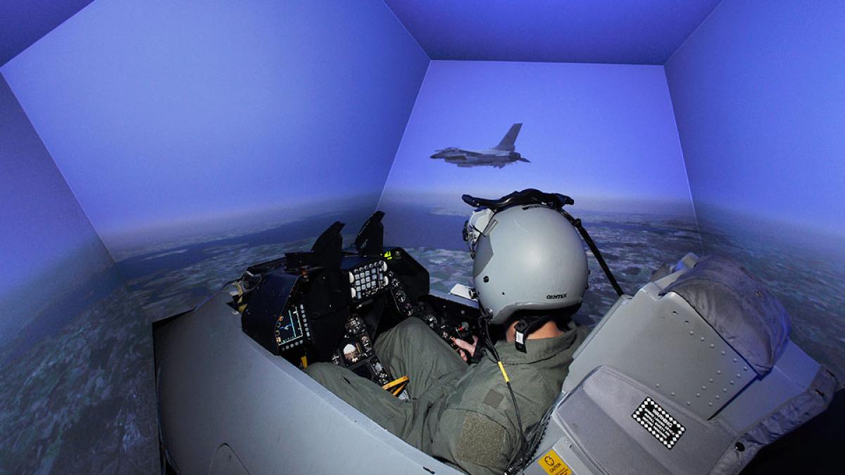 simulator_f_16_35952100