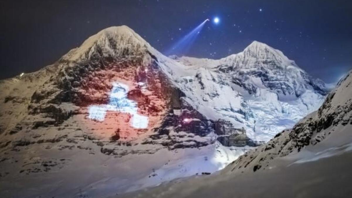 Misiune istorică pe Marte: Roverul Perseverance a amartizat și a trimis primele imagini către Pământ (FOTO/VIDEO)