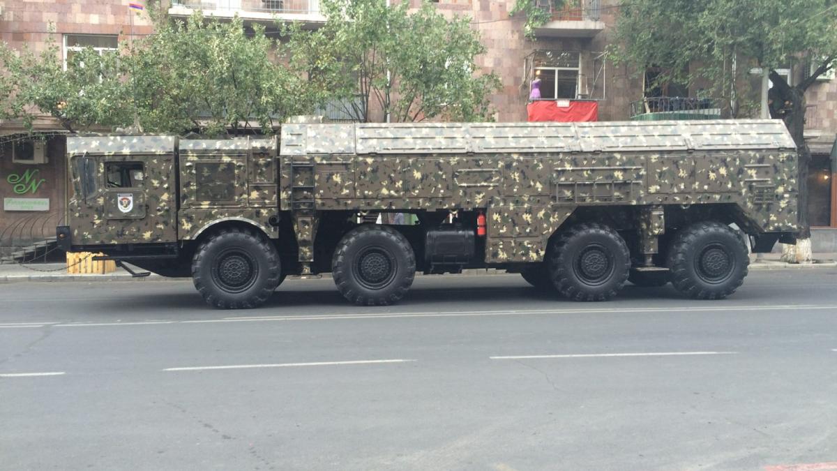 Rusia neagă folosirea Iskander în Nagorno-Karabah, după ce Armenia a acuzat că doar 10% dintre rachete au explodat