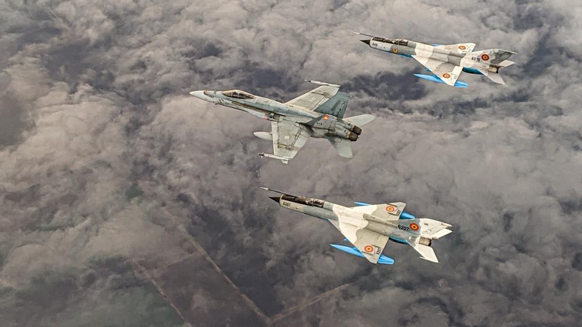 cf-18-canada-mig-21-romania_61036900