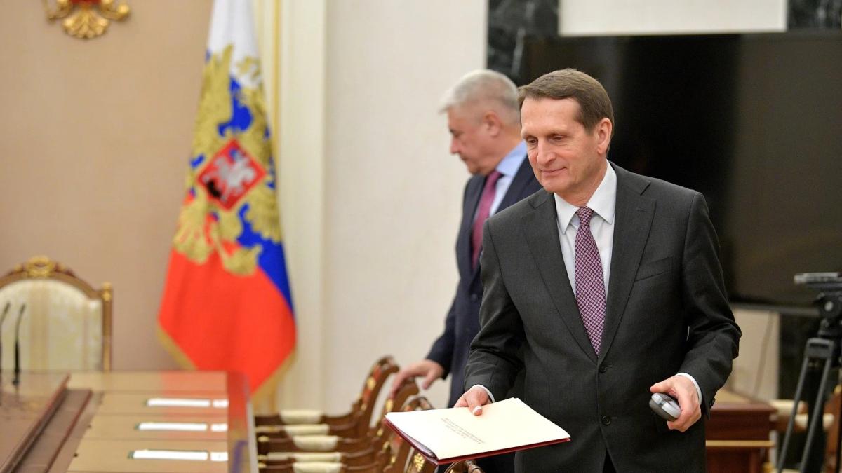 ezgif-com-gif-maker_10564200