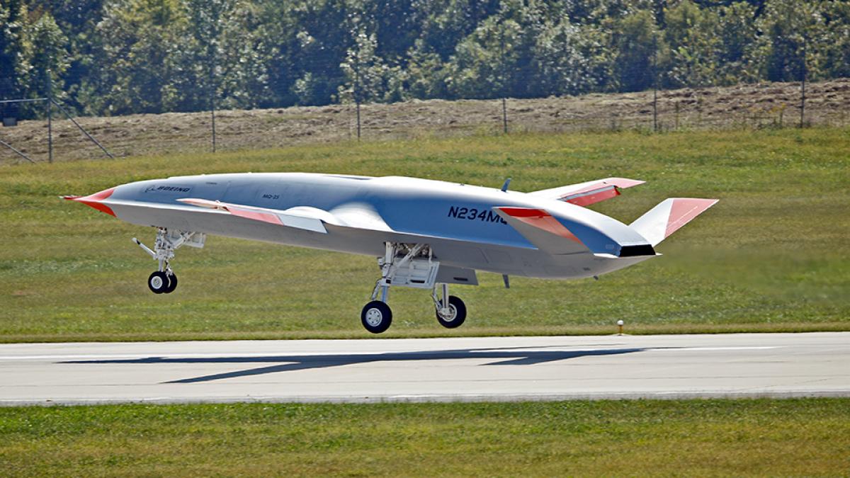 drona-mq-25-boeing_05588000