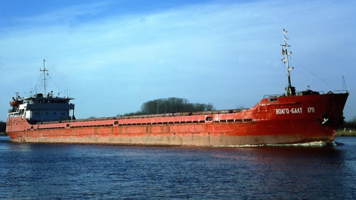 Imagini dramatice din timpul salvării marinarilor ucraineni de pe cargoul Volgo Balt 179 scufundat în Marea Neagră (Video)