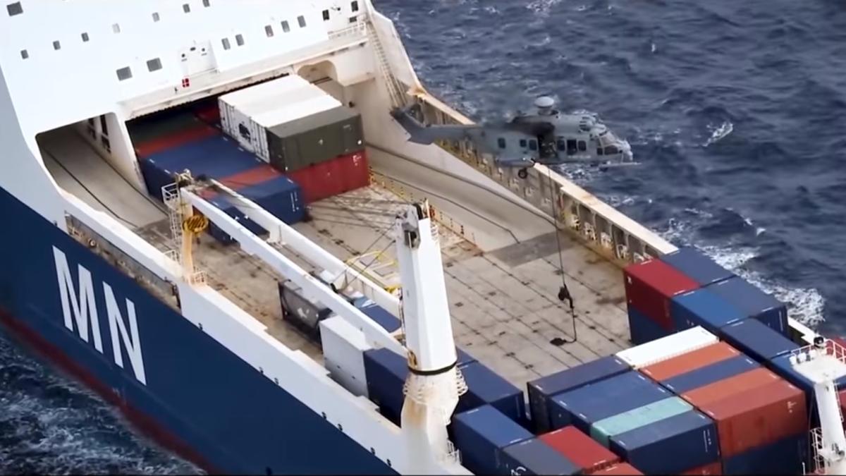 Forțele armate franceze au desfășurat în Marea Mediterană un amplu exercițiu antitero (Video)
