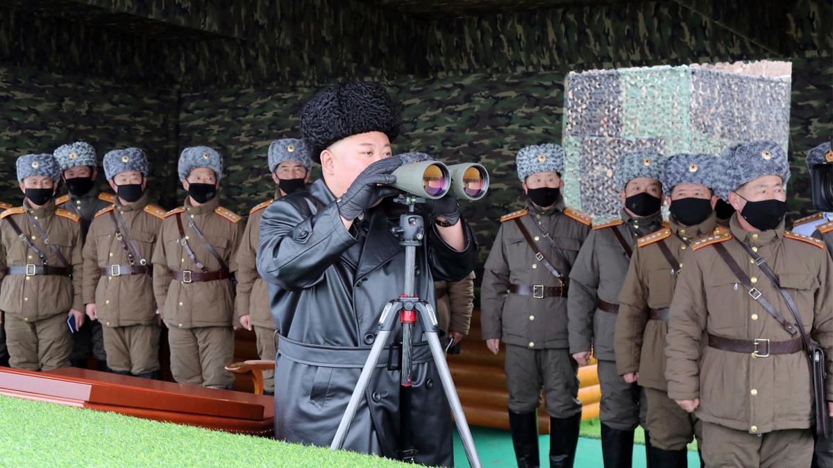 kim_jong_un_exercitiu_tragere_03254400