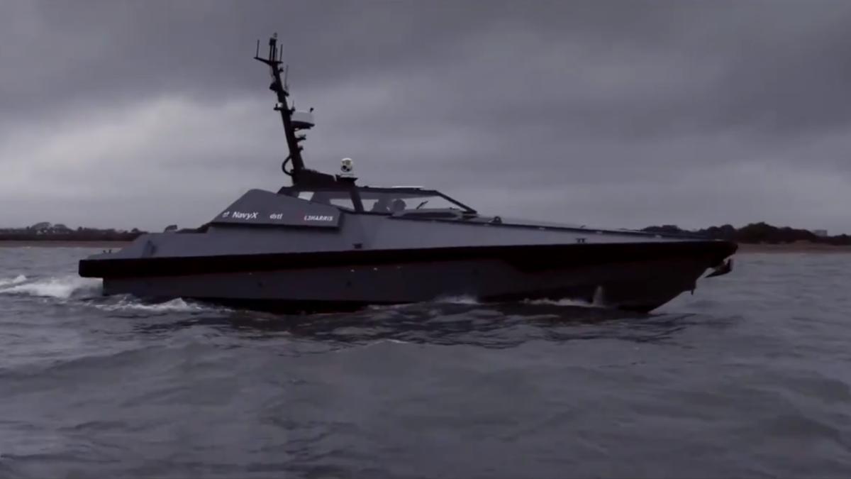 drona-navala-madfox-royal-navy_70444800