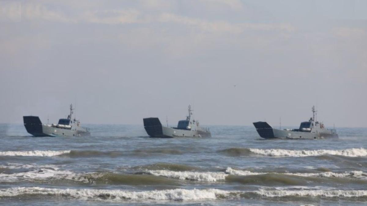 nave-rusia-marea-caspica_02333200