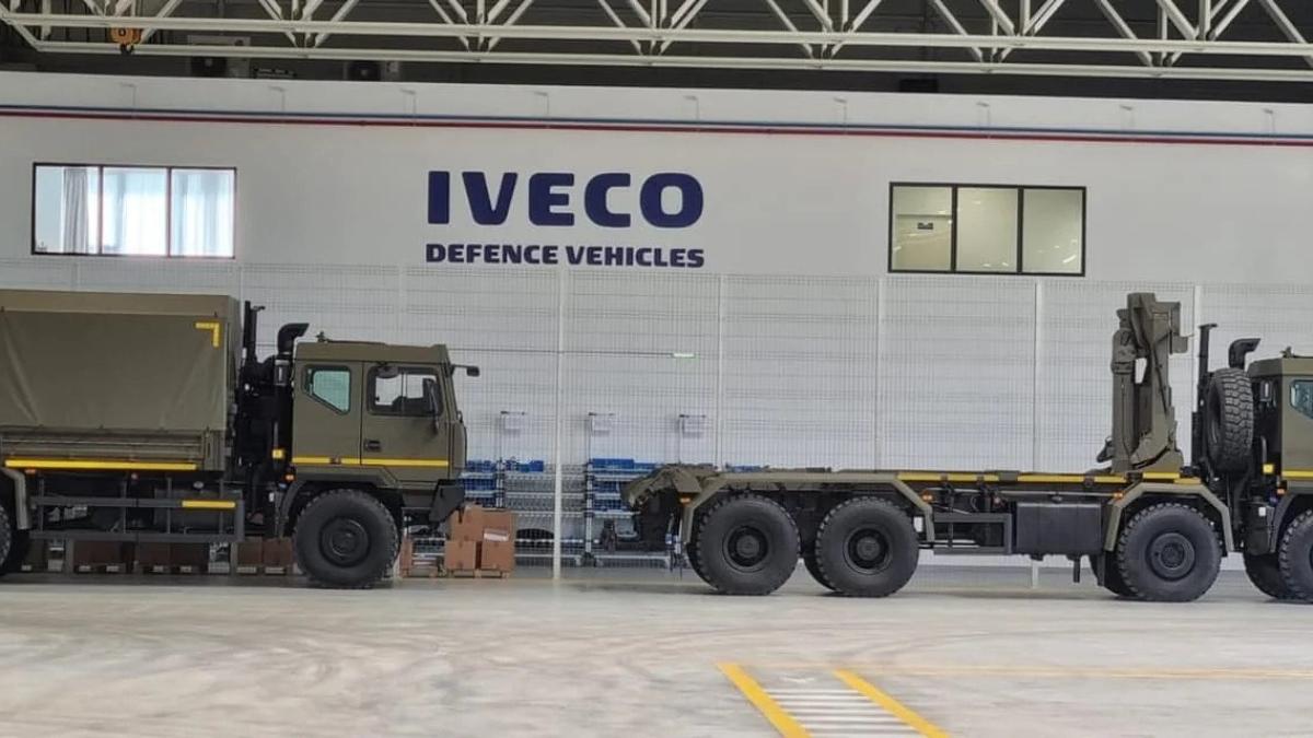 ezgif-com-gif-maker_48244100