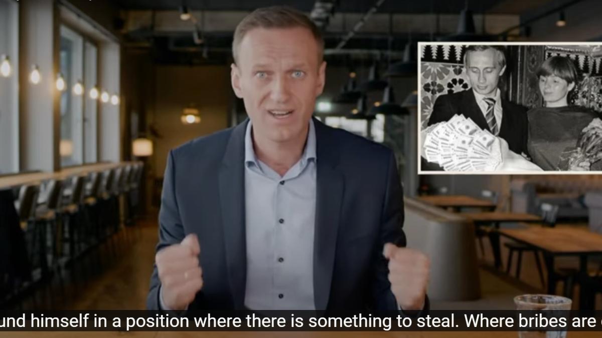 navalnii-palat-putin_39307100