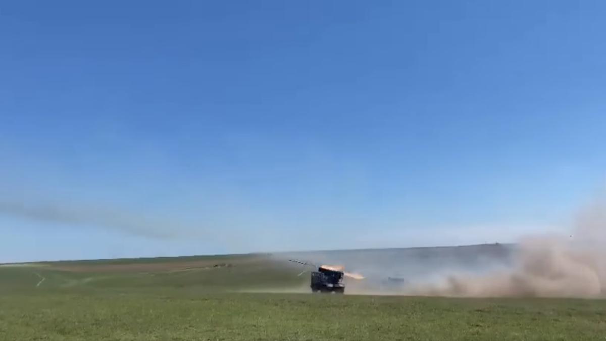 bizonul-negru-artilerie-mixta_05589400