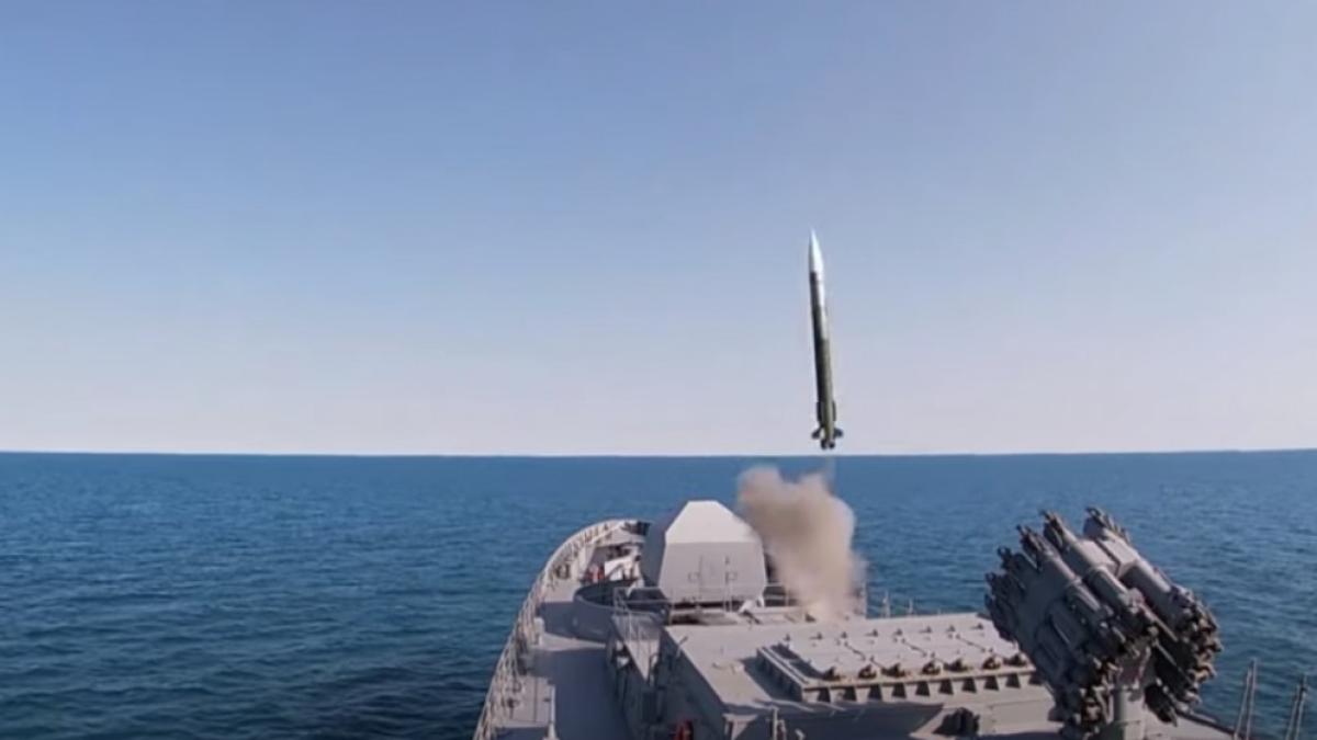 fregata-rusa-lansare-racheta_47332300