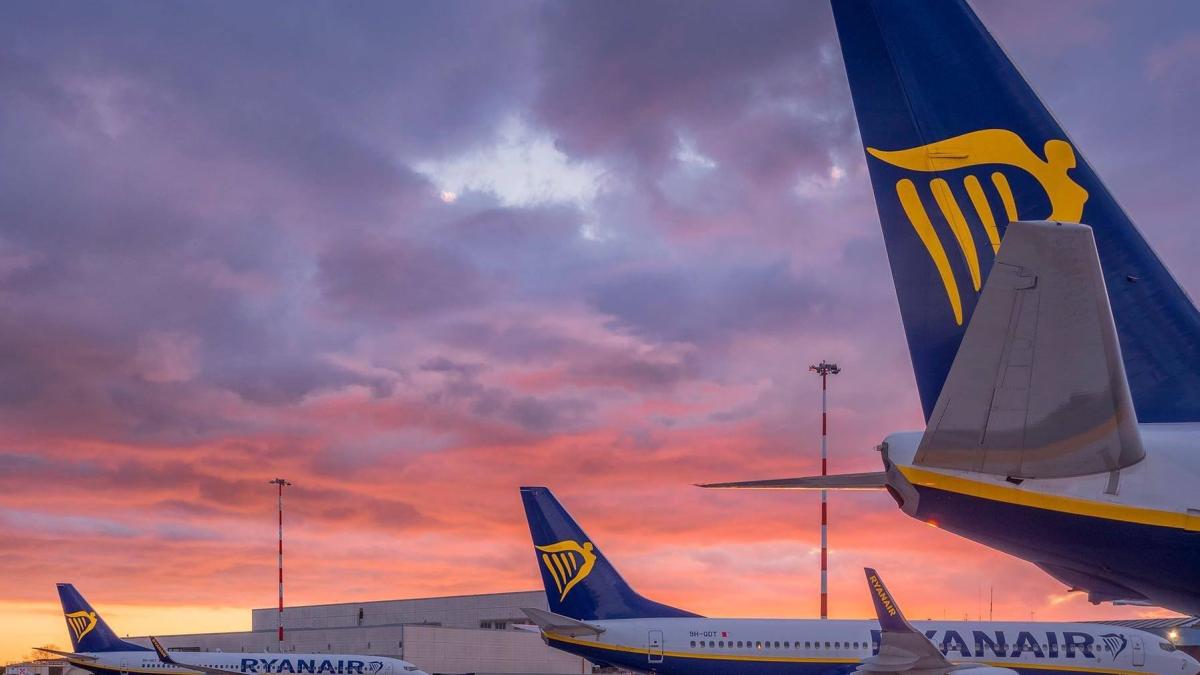 avioane-pasageri-ryanair_14313400