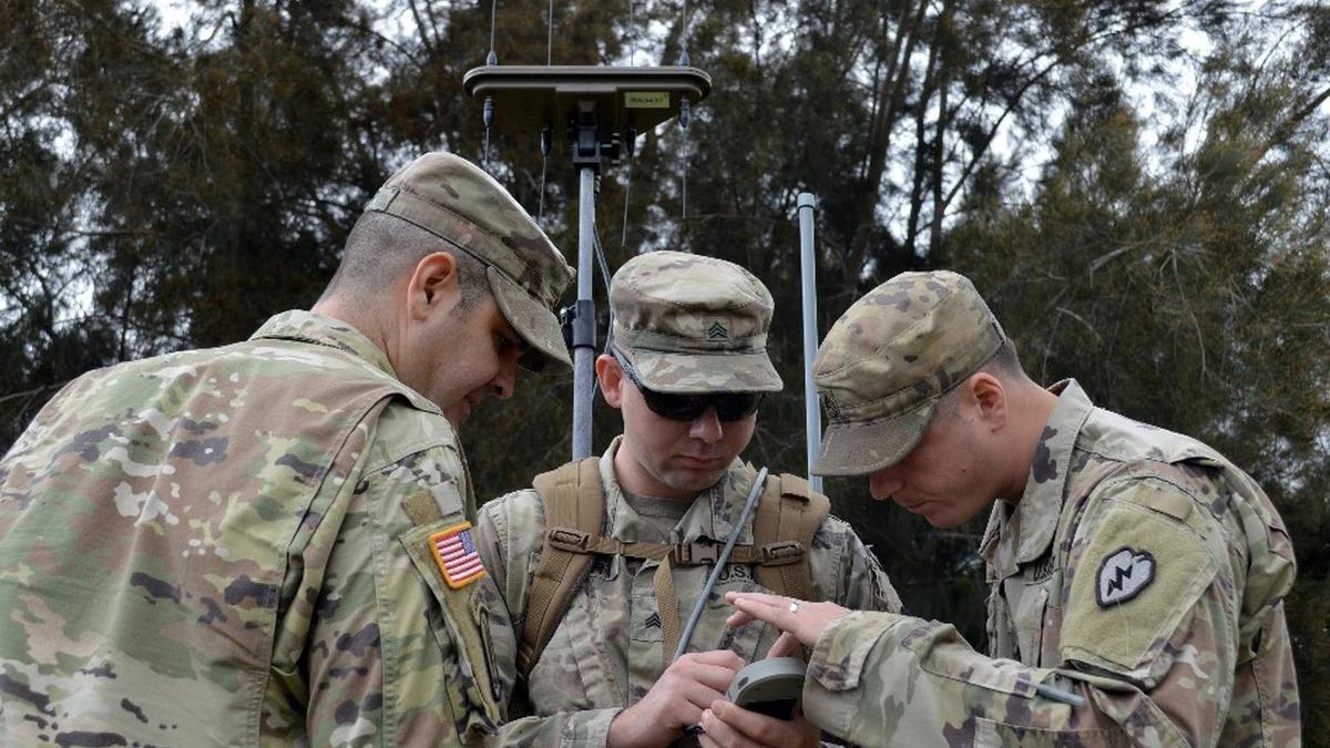 razboi-electronic-sua-armata-militari_23181300