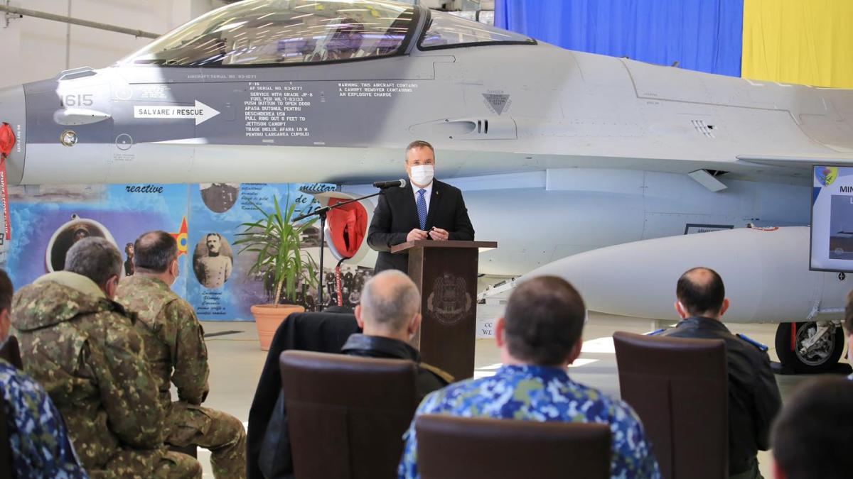 ciuca-si-f-16_71394900