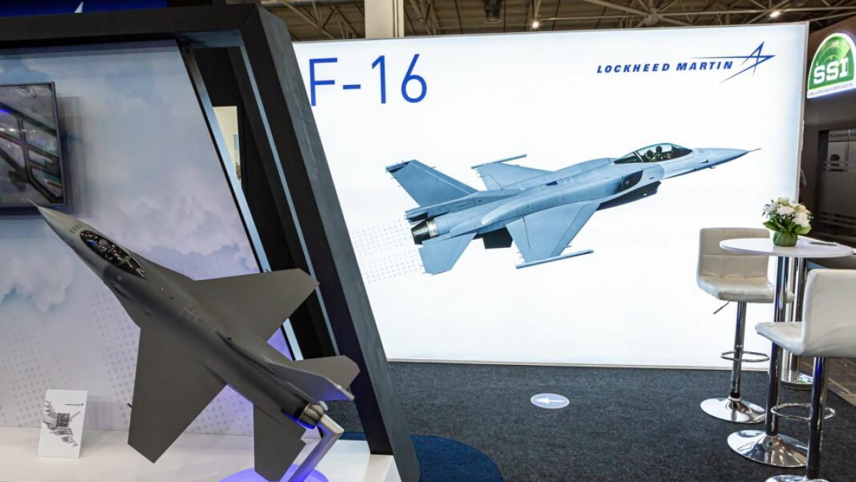 Forţele Aeriene Ucrainene, cu un pas mai aproape de modernizare. Avioane F-16 Block 70/72, o posibilă ofertă a companiei Lockheed Martin 