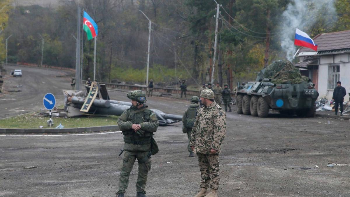 russia-azerbaidjan-base_86689500