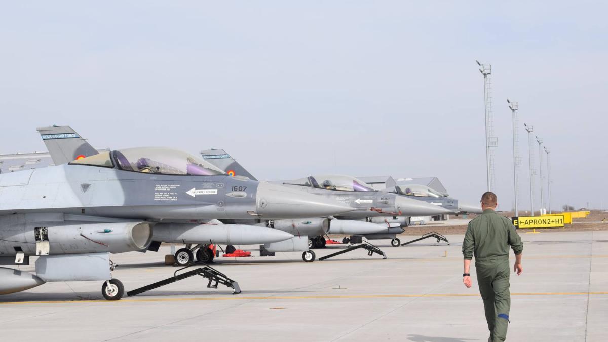 f-16-romania-avioane_85805500