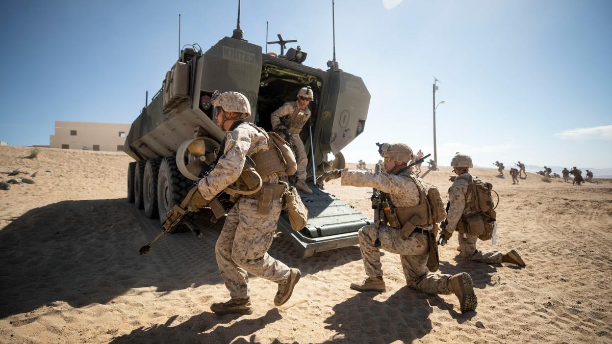 us-army-armata-sua-us-marine-corps_09429000