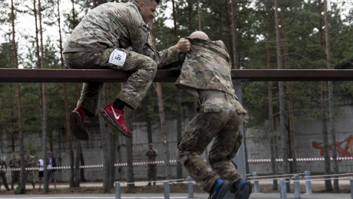 concurenti-americani-obstacole-rezervisti_74074000