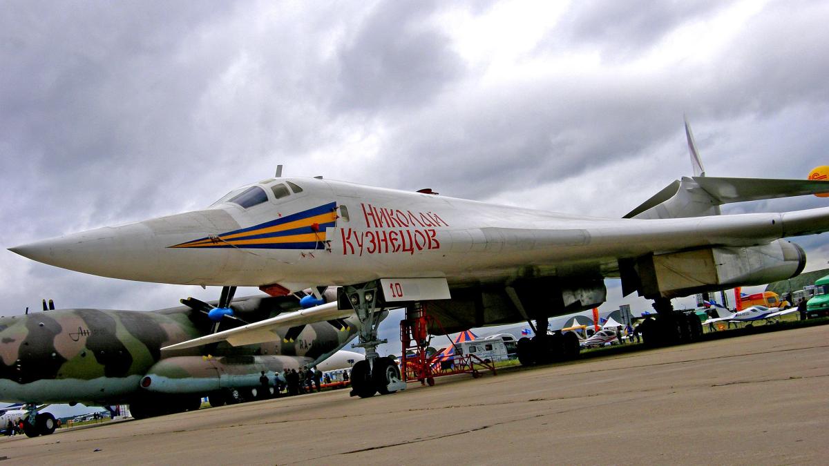 tupolev_tu-160_27987400