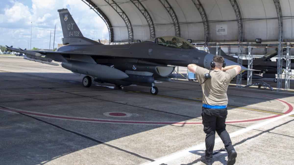 f-16-sua-f-16-american_39380600