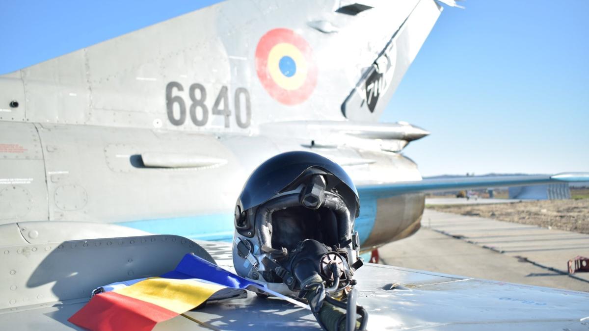 romania-fortele-aeriene-armata-f-16-baza-campia-turzii_55232300