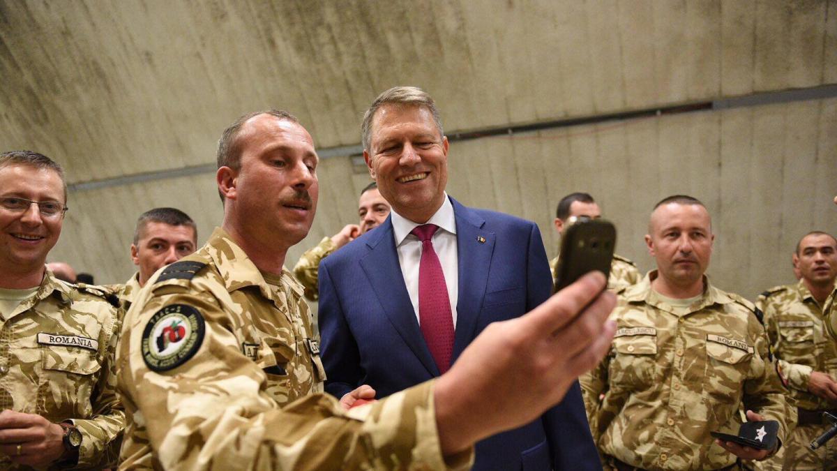 klaus-iohannis-militari_16441300