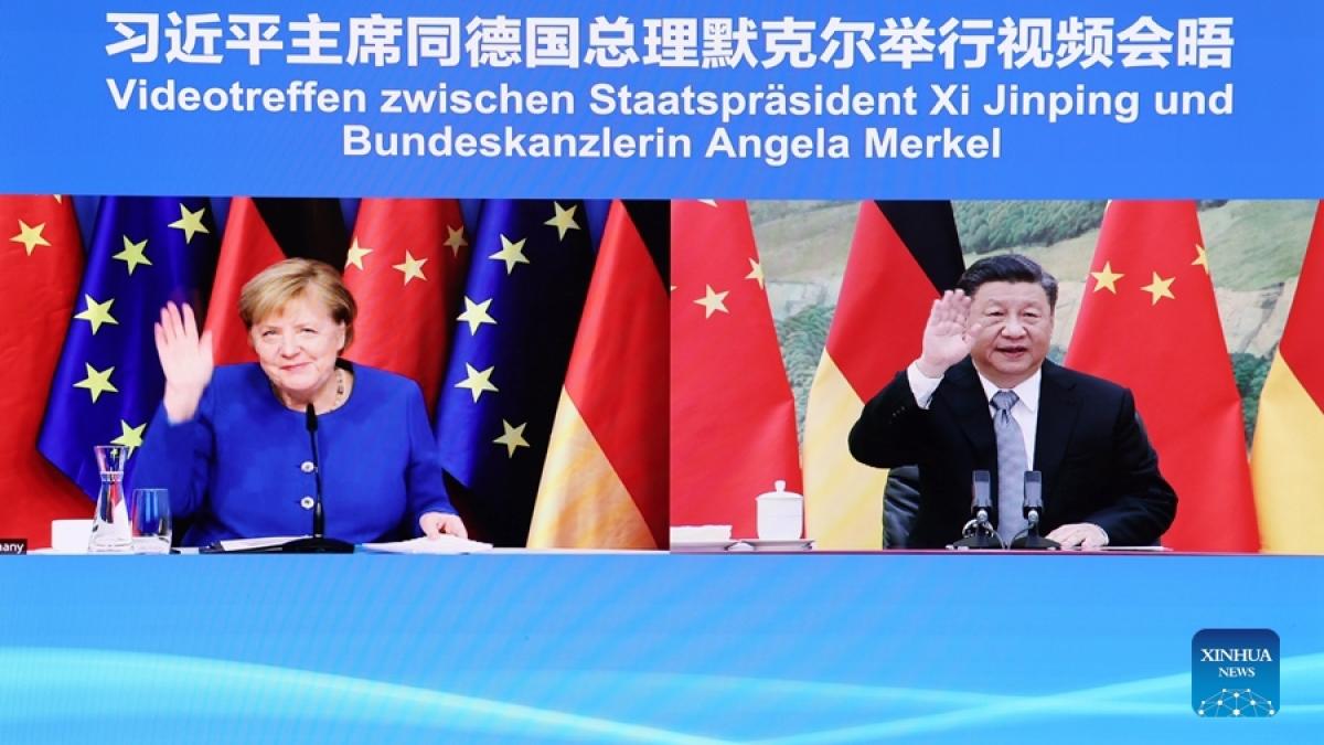 merkel-xi-jinping_11779400