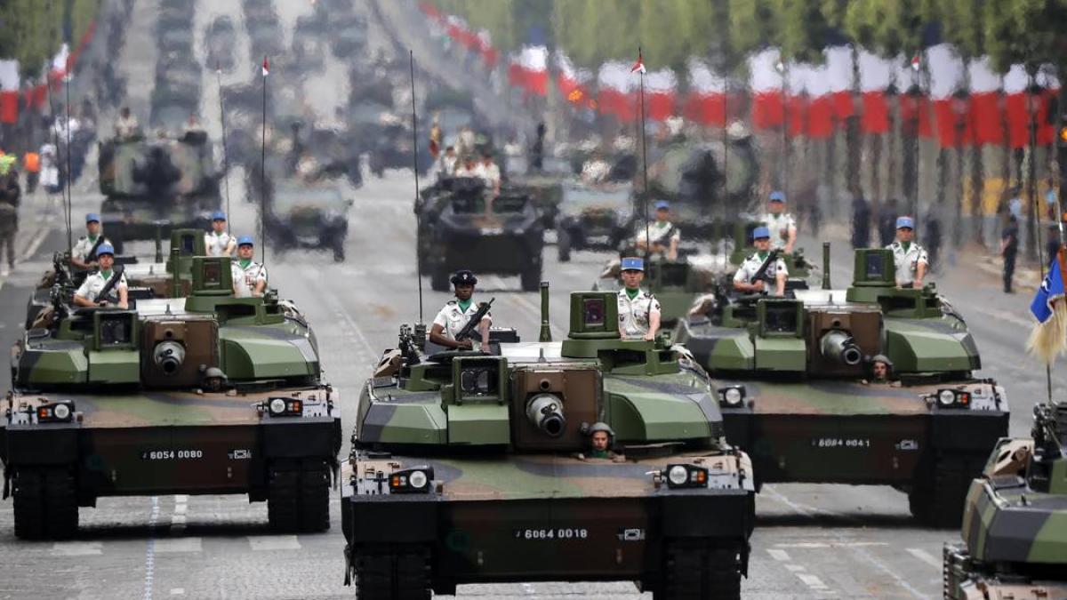 franta-parada-militara-tancuri-jpg-01_74671300