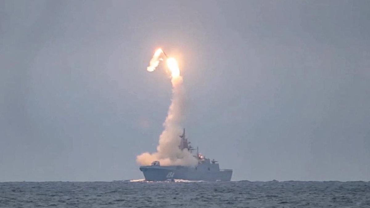 Rusia a efectuat o nouă lansare a rachetei hipersonice Zircon (Video)