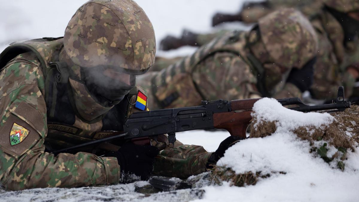 armata-romana-militari-soldati_70297400