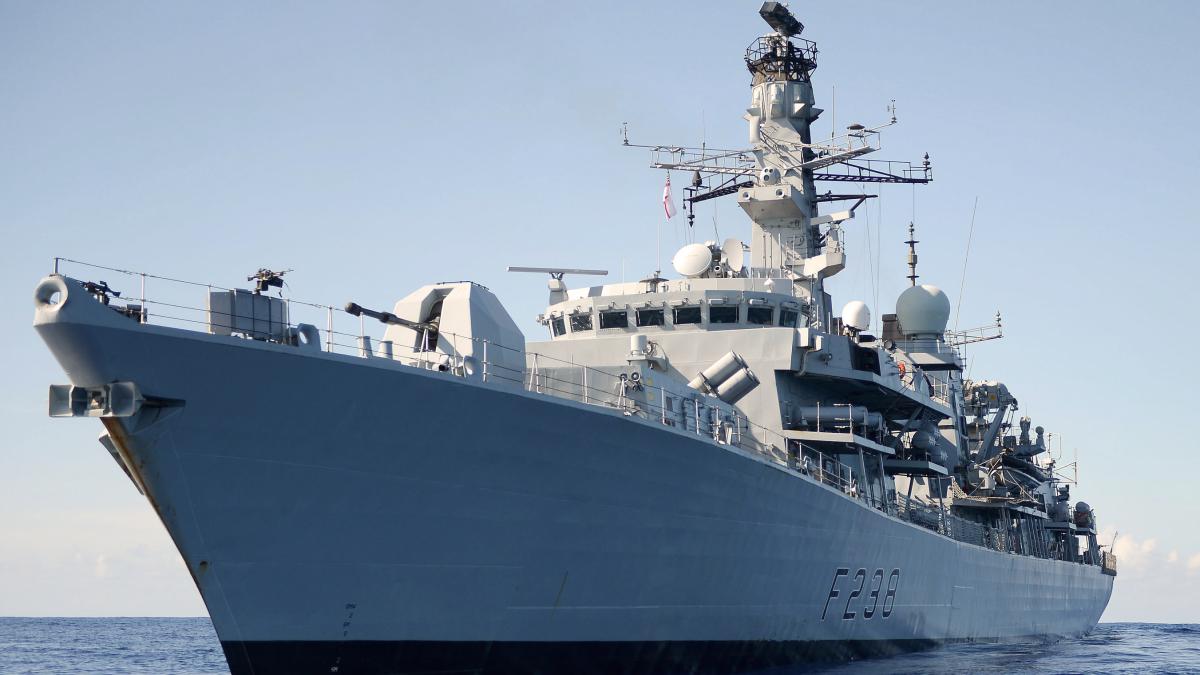 hms_northumberland_royal_navy_95728400
