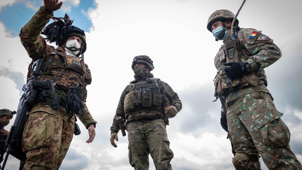 militari-romani-trupe-nato_12339300