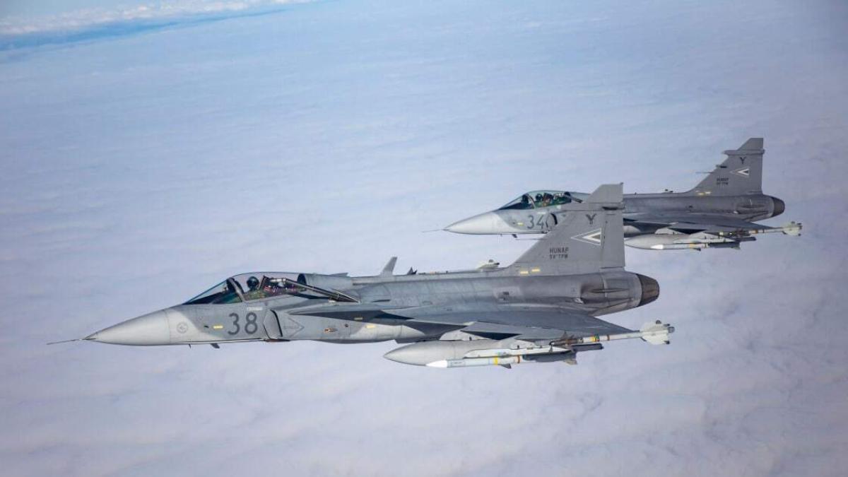 avioane-gripen-ale-fortelor-aeriene-ungare-01_06617100