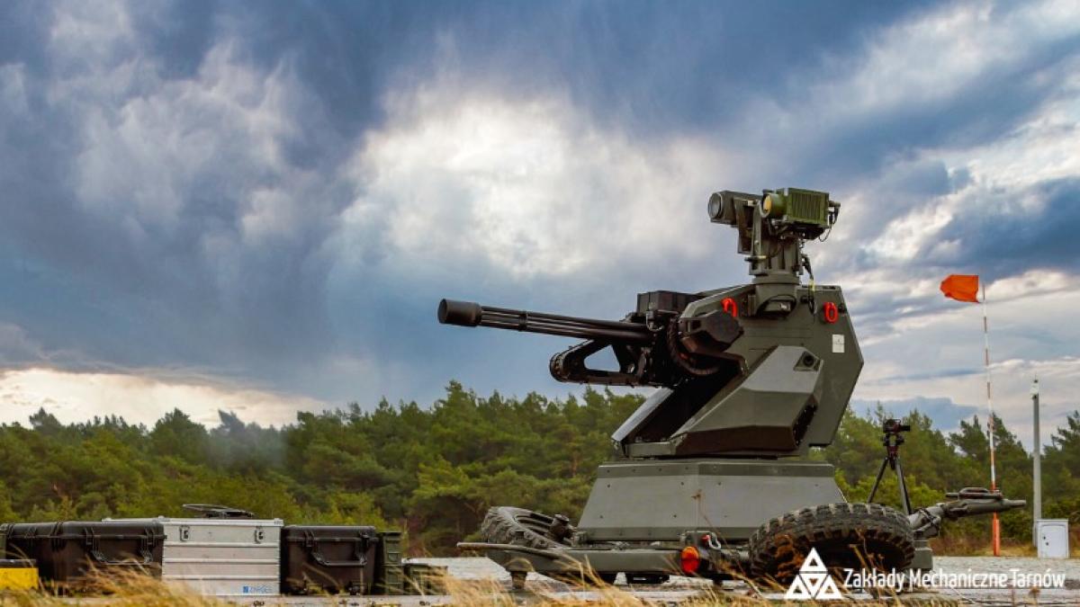 Polonia dezvoltă arme împotriva dronelor. Industria a testat un nou sistem de apărare antiaeriană capabil sa distrugă UAV-uri mici