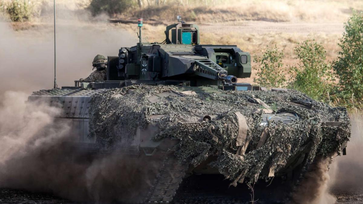 germania-puma-ifv_42028000