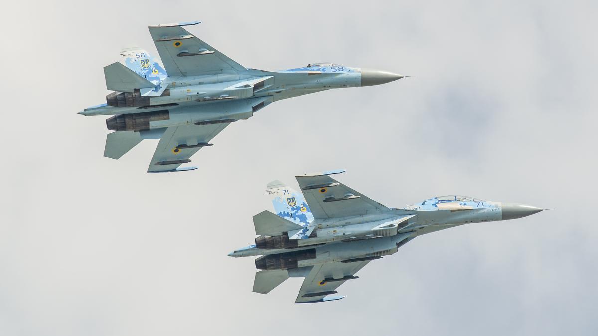 sukhoi_su_27p_sukhoi_su_27ub_71_ukraine_air_force_35152400