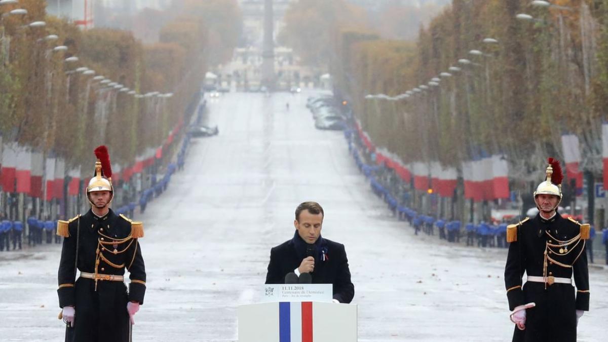 emmanuel_macron_arc_de_triomphe_4483804_77144600