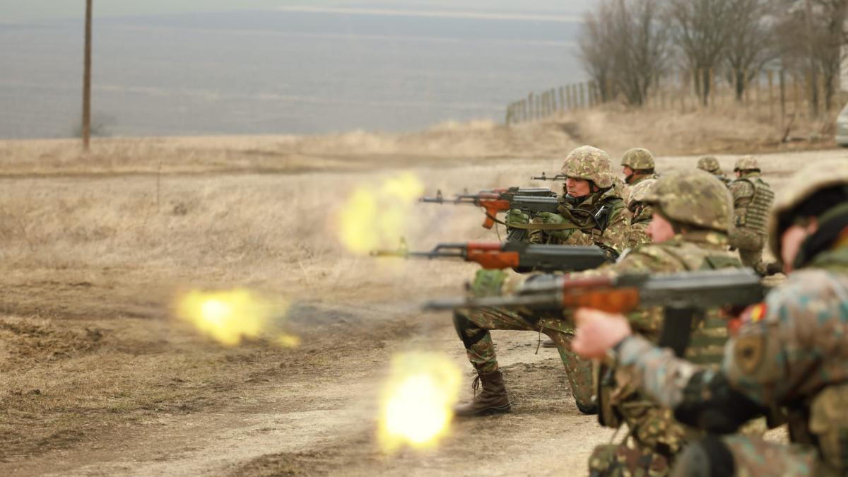 mapn-armata-romana-mitraliera-pistol-mitraliera_27386000