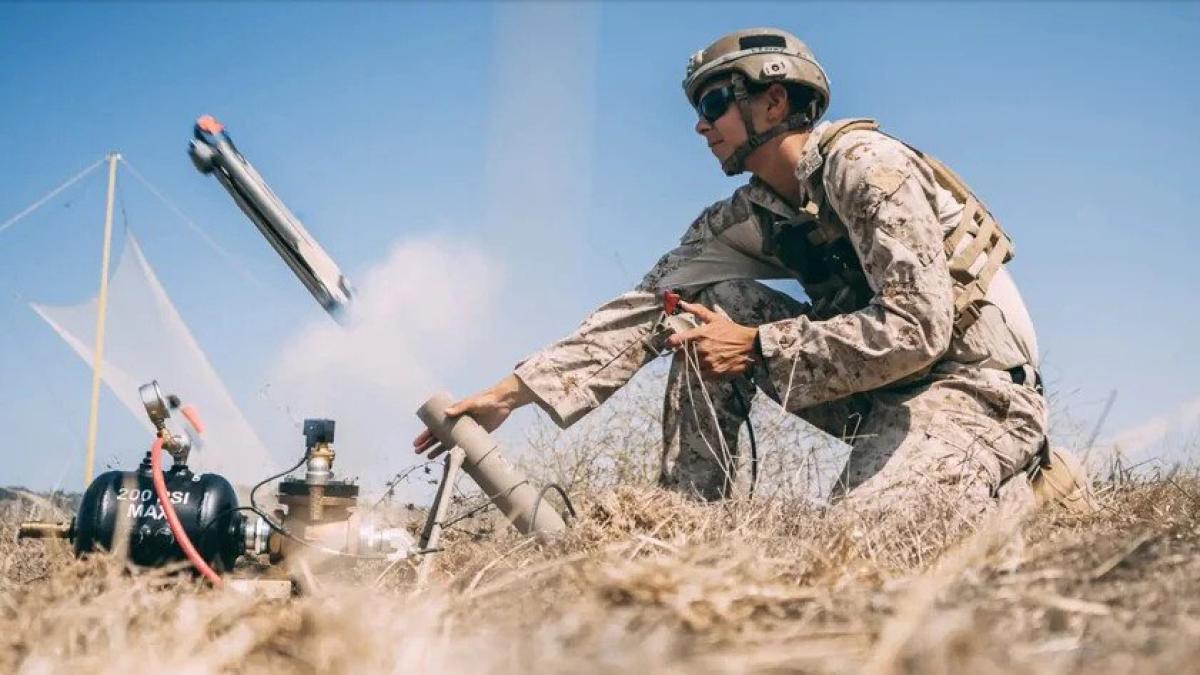 Pentagon: Armata ucraineană învață deja să utilizeze dronele kamikaze Switchblade