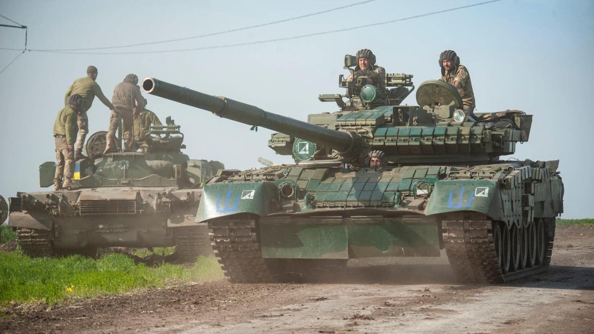 tancuri-rusesti_t-80_capturate_de_armata_ucraineana_35825300