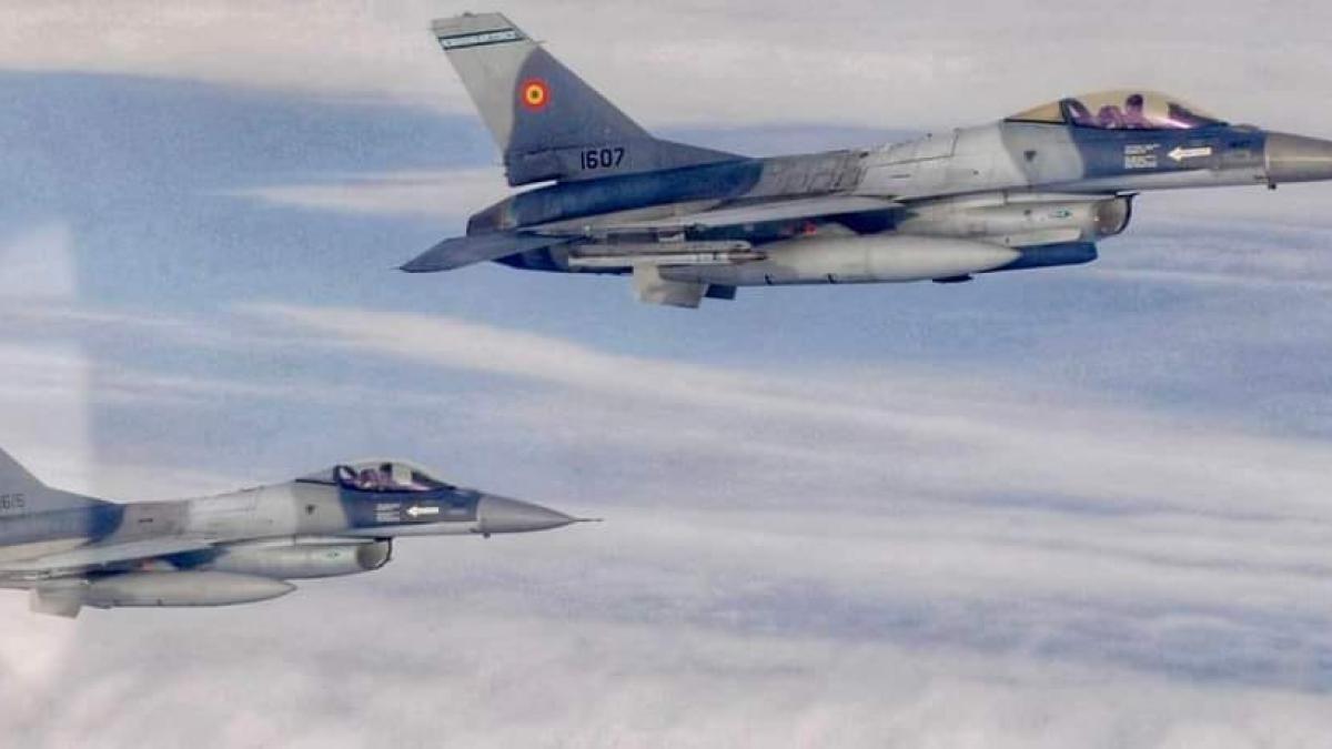 avioane-f-16_roaf_11071300