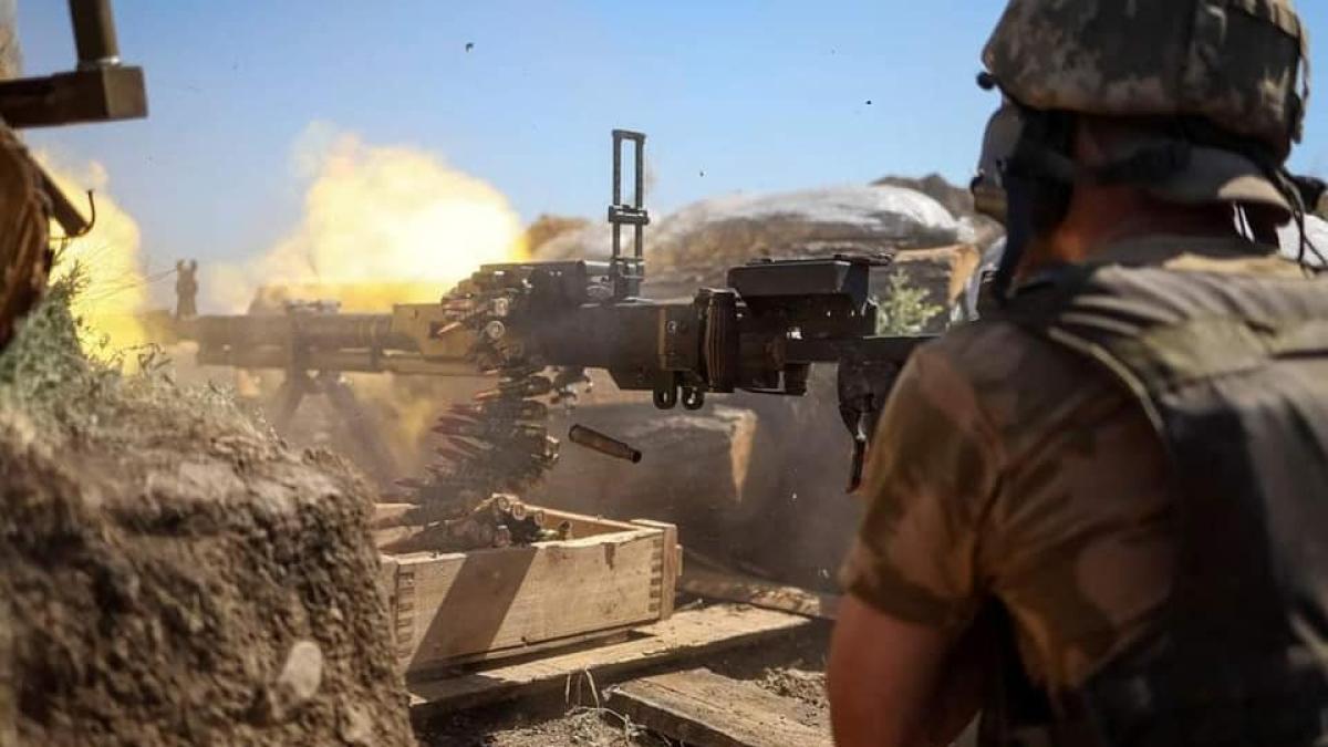 militar-ucrainean-luptand-pentru-apararea-orasului-severodonetk_83872000