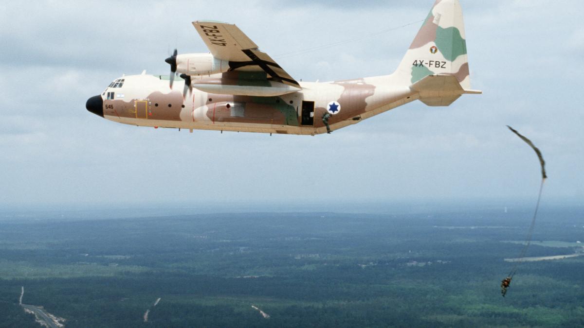 israel-c-130-hercules_37911300